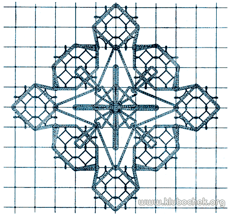 Фигурка, заполенная по краям воздушнопетельным швом, с звездой из натянутых ниток в центре