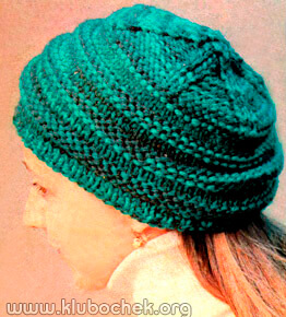 Шапочка с рельефными полосами - www.klubochek.org
