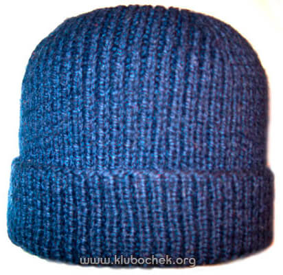 Мужская спортивная шапка - www.klubochek.org